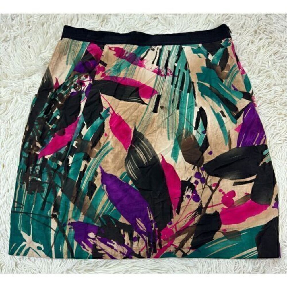 EUC Colorful Graphic Mini Silk Skirt by Ann Taylor size 8
